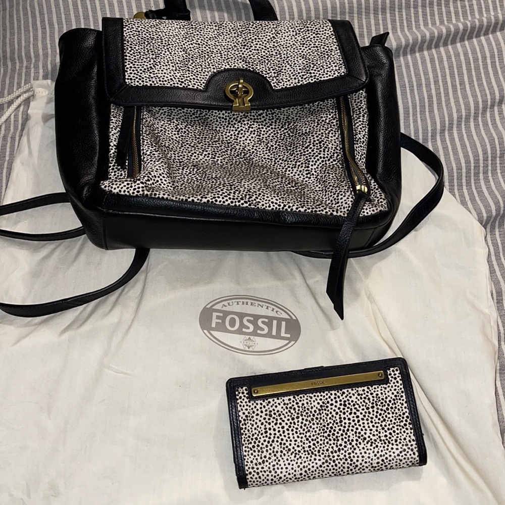 GUC Fossil Backpack and Wallet